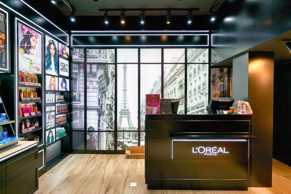 L'Oréal shop.